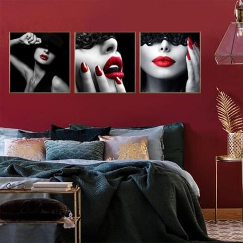 Nordic Poster Fashion Female Girls Sexy Red Lips Print Canvas Painting Modern Home Decor Girls Room Mural Picture Without Frame