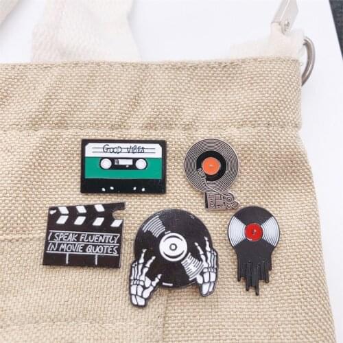 Punk CD Brooches Gothic Style Skull Death Head Tape Disc Enamel Pin Gift Movi Brooches Wholesale
