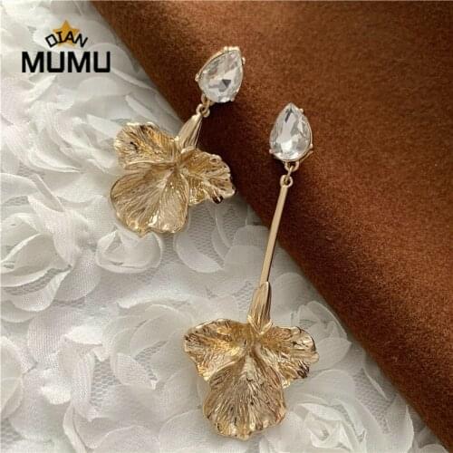 Fashion Geometric Long Stud Earrings For Women Wedding Vintage Flower Gold Color Gifts Earrings Jewelry Irregular alloy flowers