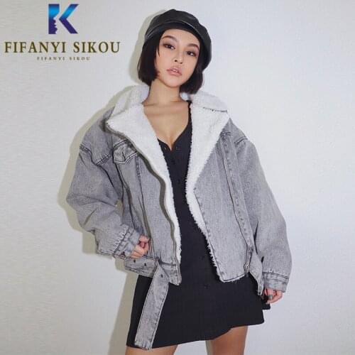 Winter Jacket Women Streetwear Fashion Warm Lambswool Jeans Coat Female Loose Lapel Denim Jacket Zipper Short Coat 2020 New
