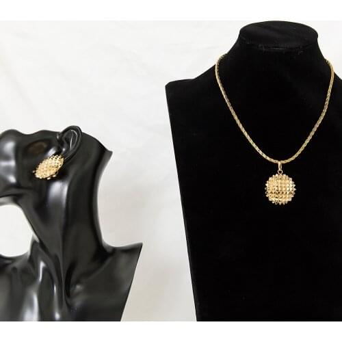 Exquisite Luxurious Style Women Earring And Necklace Set 2021 Popular Design New Arrival For Date Wedding Gift