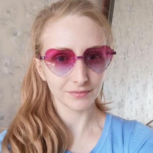 Factory Wholesale Rimless Women sunglasses Slim Small Face Plastic UV400 Cool Lady glasses Heart Shape Female eyewear N620