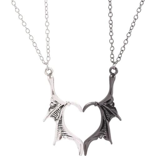 2Pcs Personality Gothic Heart Wing Necklace Couple Retro Bat Heart Pendant Angel Devil Retro Declaration Chain Necklace