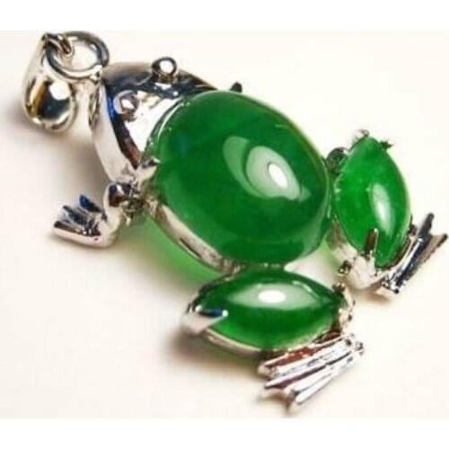 Cute green JADE frog NEW pendant