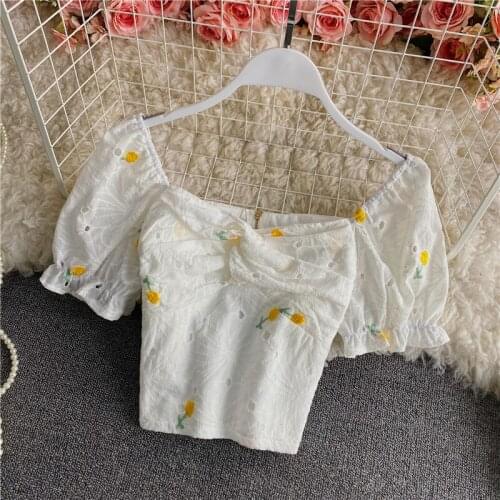 2021 summer new retro square neck hollow embroidered short-sleeved shirt women slim waist puff sleeve short crop tops