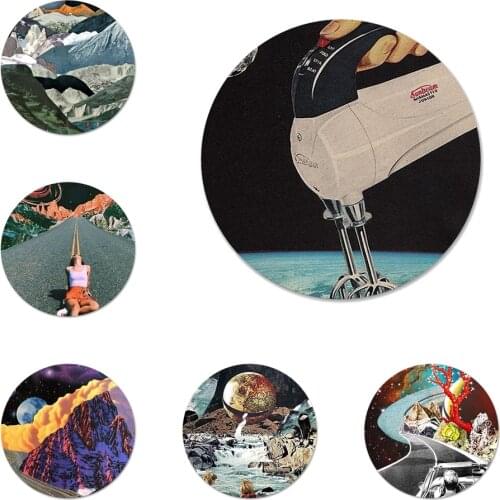 Trippy Art aesthetic Space astronaut Icons Pins Badge Decoration Brooches Metal Badges For Backpack Decoration