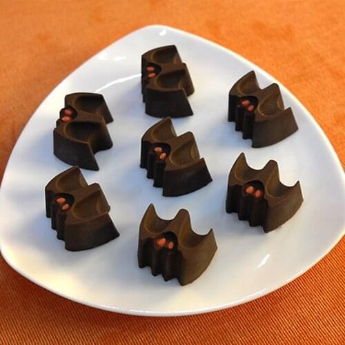 Cute Halloween Bat 3D Silicone Mold Home Diy Baking Mold Ice Cube Tray 10 Grids Non-Stick Chocolate Mold Baking Accessories
