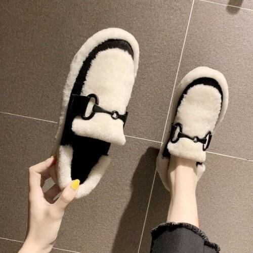Warm Shoes Autumn and Winter New Sneakers Female Wild Plus Velvet Net Shallow Mouth Luxury Shoes Women Designers W21-11