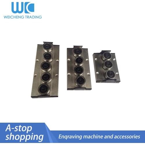 Built-in dual-axis linear guide 28mm SGR10 Roller slide 1 set: 1 SGB10 block and 1 SGR10 3/4/5 around guide Length 100-1150mm