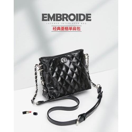 New style womens bags with diagonal small bags, one-shoulder handheld fashionable diamond chain bags