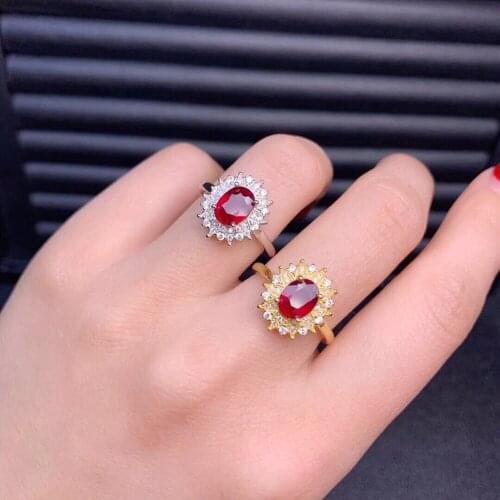 New Oval Jewelry Minimalism Golden Rings Inlay Red Crystal Zircon Charm Womens Wedding Statement Best Ring Party Gifts Bague