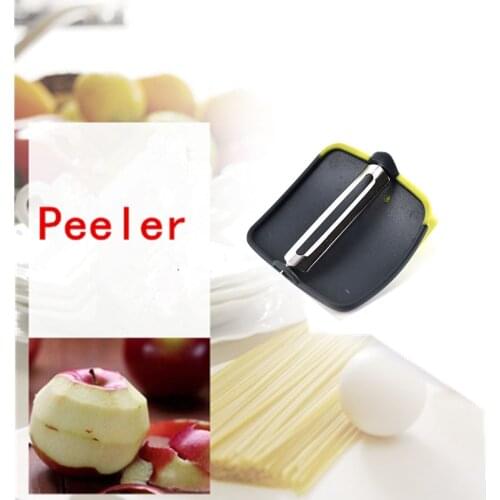 Durable Palm Vegetable Peeler Sharp Blade Finger Potato Peeler with Comfortable Rubber Finger Grip Palm Peeler Carrot