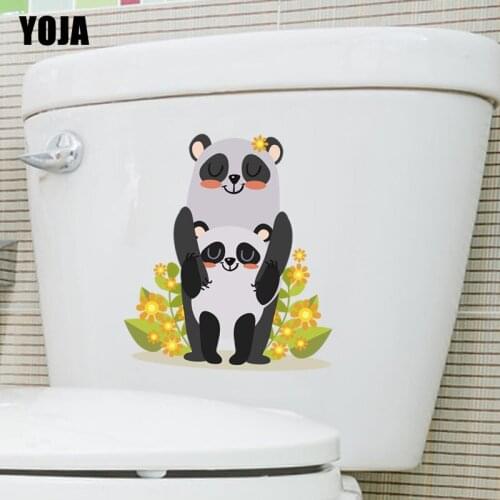 YOJA 19.1X21.4CM Mother Panda And Baby Panda Toilet Decal Home Wall Decor Sticker Cartoon Pattern T3-1150