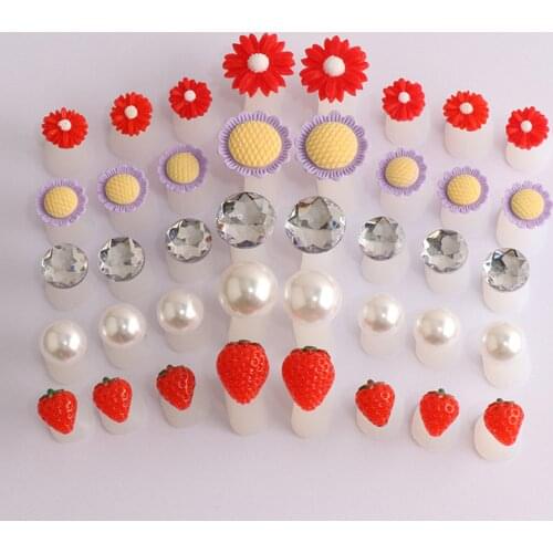 New 8Pcs/Lot Soft Silicone Toe Separator Foot Finger Divider Form Manicure Pedicure Care Nail Art Tool Flower Holder Accessory