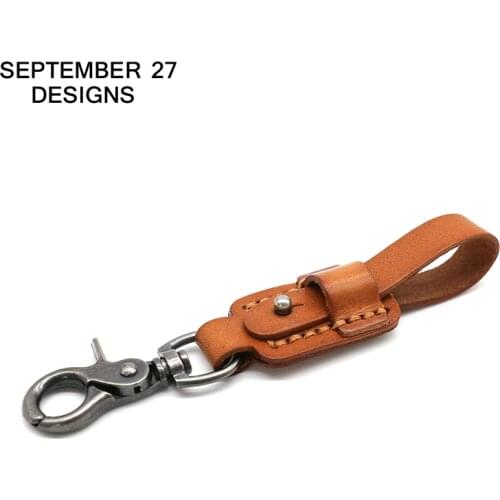 New Fashion Men Keychain Genuine Leather Luxury Handmade Vintage Metal Car Key Ring Multifunctional Tool Women Retro Key Chain