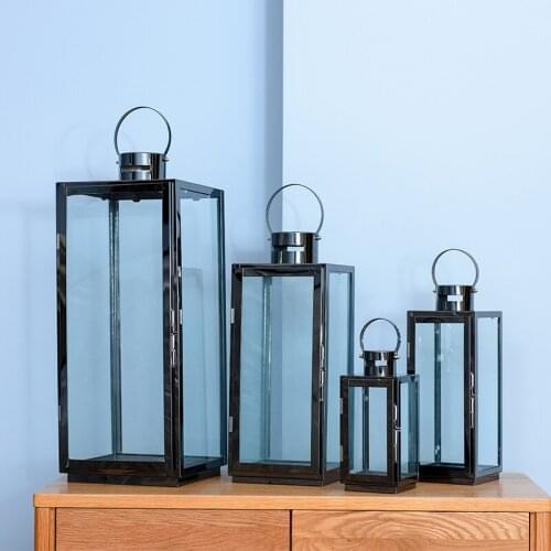 European Metal Wrought Iron Candle Holder Retro Courtyard Glass Windproof Candlestick Wedding Table Decoration Accessories