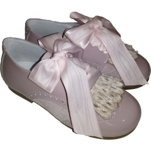 Girls blucher-style shoes with flap and pyrufin ties