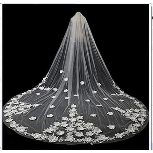 Luxury Wedding Veils 3/5 Meters White/Ivory Long Lace Edge 3D Flowers Applique Cathedral Bridal Veils With Comb Accessories 2021