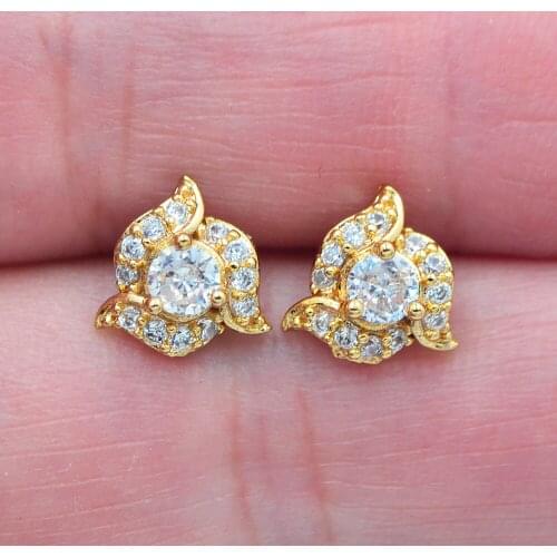 Gold Color Women Clear White Zirconia CZ Fashion Flower Petals Stud Earrings Jewelry