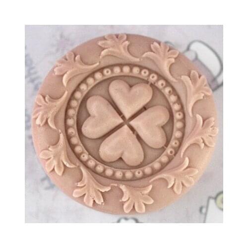 Flower heart pattern round shape Silicone soap mold fondant cake mold handmade clay resin craft mold DIY tool