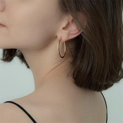 Yourem One Pair Inner Dia 5.7cm/4.2cm/3.5cm Three Sizes Trendy Classic Hoop Earrings For Women Jewelry Accessories Brincos fj594