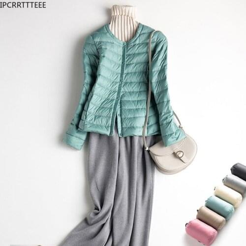 2021 New Ultra Light Duck Down Jackets Women Winter Round Neck Protable 90% White Duck Down Coats Long Sleeve Autumn Outerwear