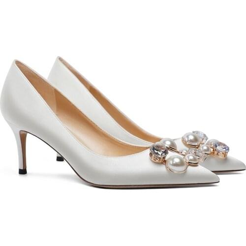 White bridal wedding shoes 2021 spring stiletto high-heeled female banquet dress single shoes silk pearl pointed small size shoe