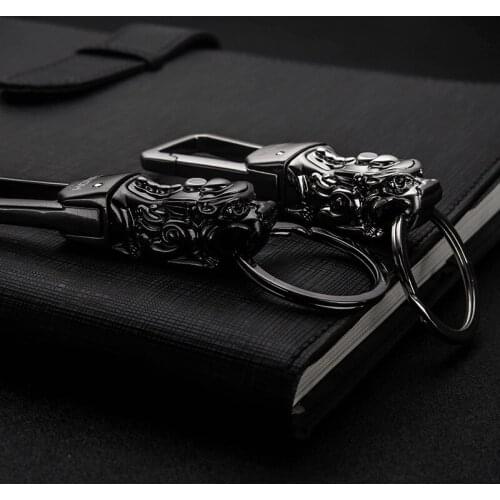 Vintage Car pendants brave troops Keychain Led blue light key ring Premium Gift packaging black nickel wire drawing for bmw audi