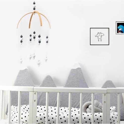 Wooden Baby Rattles Infant Aeolian Bells Crib Mobiles Toy Beads Hanging Rotating Bed Accessories Wind Chime Nursery Room Decor