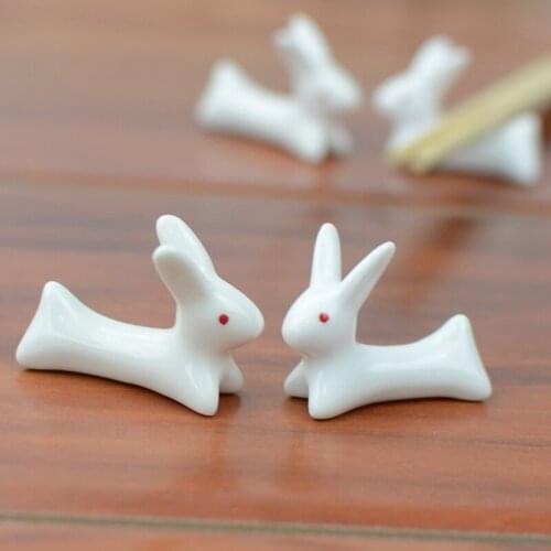 Ceramic Chopsticks Holder Tableware Cute Cartoon Rabbit Design Chopstick Rack Pillow Care Rest Kitchen Tableware