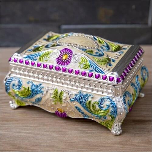 Fashion Medium Silver Metal Storage Box Jewelry Organizer Ring Necklace Packaging Box Womens Gift Z217