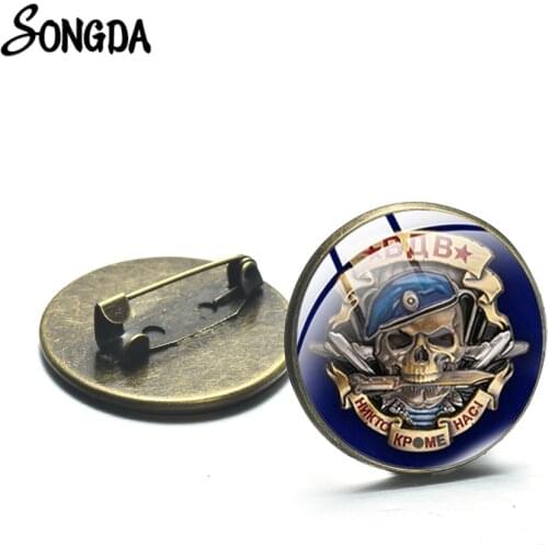 Military Russian Federation Air Force Airborne Forces Symbol Brooch Paratrooper Commando Lapel Pin Button Glass Cabochon Jewelry