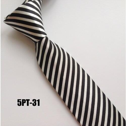 5cm Young Men Narrow Tie Fashion Leisure Necktie White with Black Diagonal Stripes