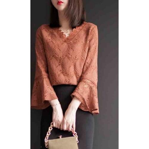 2021 autumnnew Korean version of lace v-neck lace top fashion trumpet sleeve nine-point sleeve lace bottoming officeshirt women