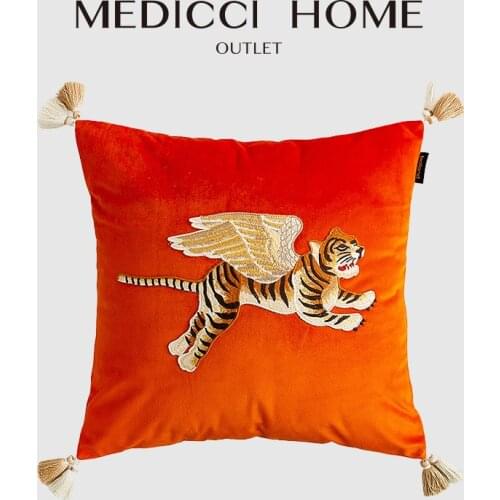 Medicci Home Cushion Cover Farmhouse Style American Country Retro Fly Tiger Embroidery Sofa Pillow Case Luxury Velvet 18X18Inch