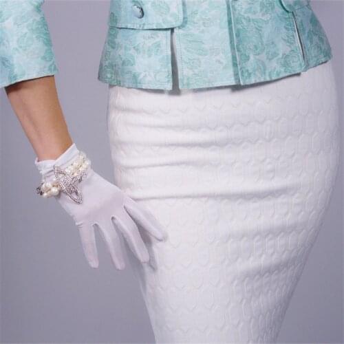 Velour Short Gloves 22cm Short Section Pure White Female Models High Elastic Swan Velvet Gold Velvet Touchscreen WSR11