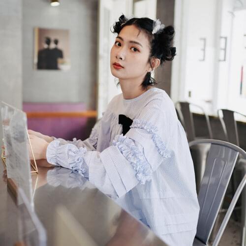 Imakokoni original sweet blue and white striped doll collar pullover loose comfortable top 213258