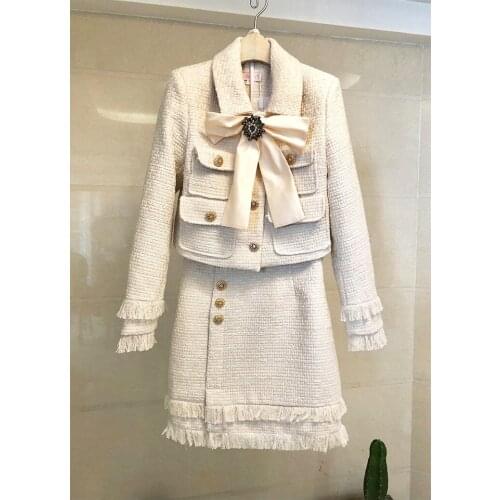 2021 European and American autumn and winter womens small fragrant wind tweed diamond bow short coat A-shaped tassel skirt two