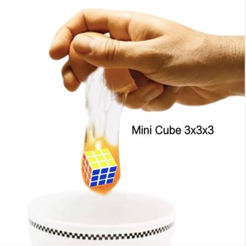 ZY-Wisdom Mini Cube 3x3x3 3.0cm Small Magic Puzzle Toys 3x3 Stickers Portable Cubes Little Easy Taking Twist Wisdom Toys 30mm