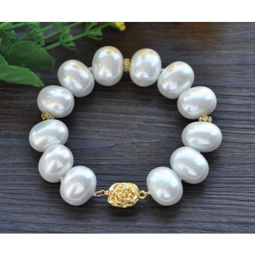P7575 8" 20mm White Egg Southe Sea Shell Pearl Bracelet