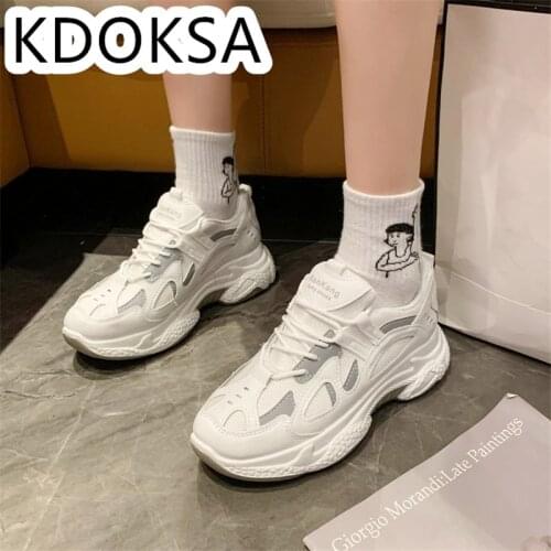 2021 spring and autumn Korean edition fashion student sneakers female white street patting breathable shoe increase tid