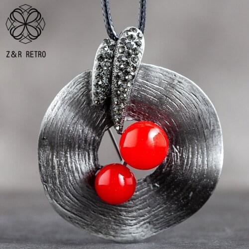 Vintage Jewelry Long Necklace for Women Color Leaf Pendants Plant Beads Rope Suspension Rope Chains Choker Wholesale Alloy 2021