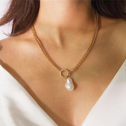 New Arrival Faux Pearl Pendant Necklace White Imitation Bright Baroque Pearl Necklace Daily Office Basic Outlook Jewelry Women