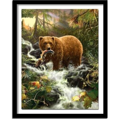 3D DIY Diamond Painting Cross Stitch Forest Bear Catch Fish Crystal Needlework Diamond Embroidery Full Diamond Decorative BJ569