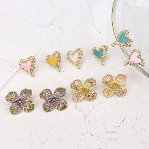 2p Korea Sweet Alloy Drop Oil heart-shaped Stud Earrings Cute four-leaf Clover Flower Earrings For Women Diy Jewelry Accessories