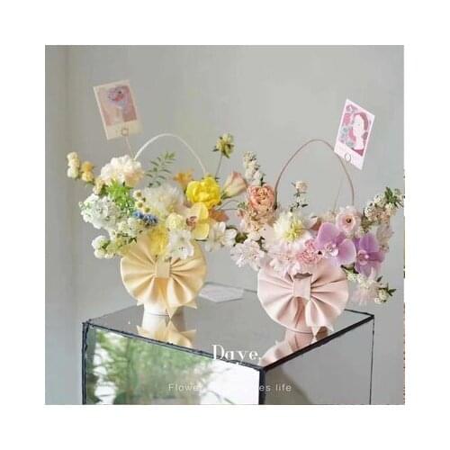 5pcs Flower Baskets Holiday Gifts Hand-held Bouquets Gift Packaging Flower Arrangements Mini Flower Boxes