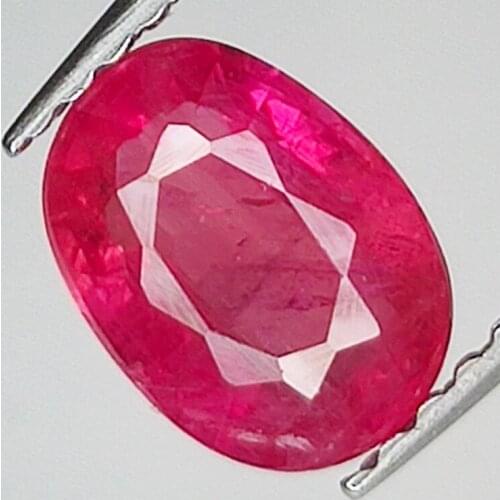 1.38ct Ruby oval cut 7.4x5.4mm