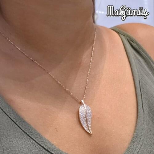 Bay Leaf Wonderful Design Rosegold Silver Lady Necklace