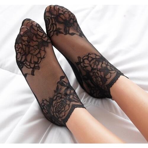 Summer Retro Lace Floral Mesh Women Socks Thin Ultrathin Transparent Sock Women Breathable Silk Short Socks for Girls Ladies