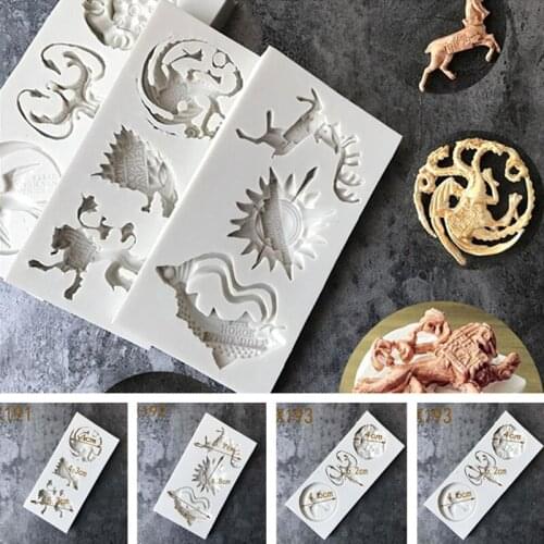 Silicone 3D DIY Unicorn Lion Dragon Wolf Reindeer Fish Sun Bird Form Halloween Cake Mold Decorating Tools Stencil Templates